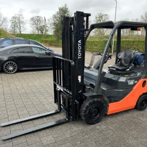 2013 Toyota 02-8FGF18